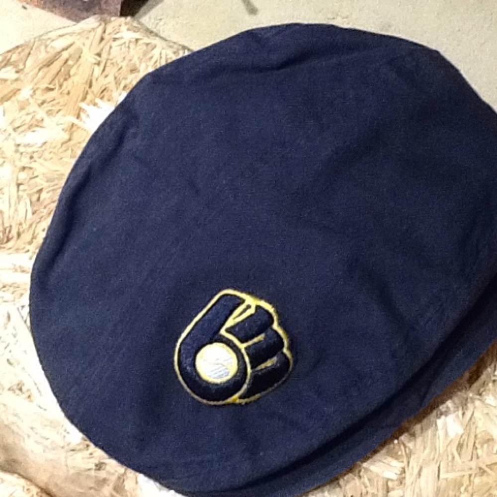 NWOT Dockers Golf Unisex Milwaukee Brewers Patched Cap